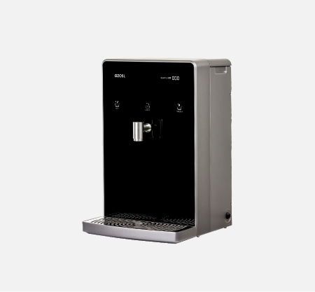 Instant-heating and fresh-keeping water dispenser